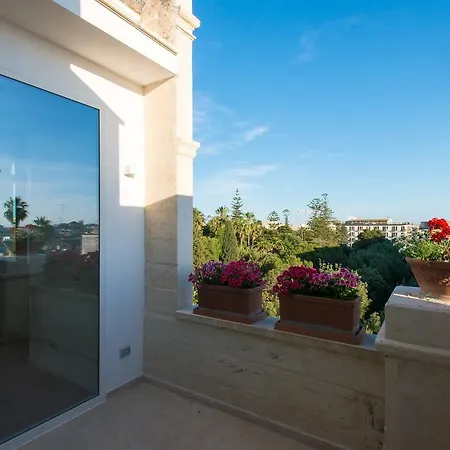 Guest house Le Bifore Charming House 3*