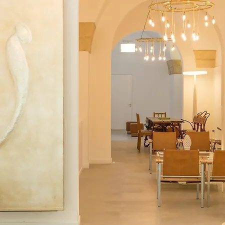 Le Bifore Charming House לצ'ה