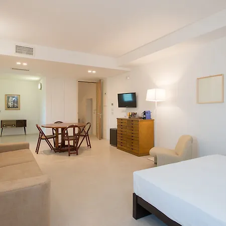 בית הארחה Le Bifore Charming House 3*