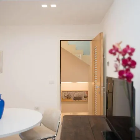 게스트하우스 Le Bifore Charming House 3*