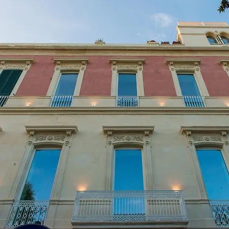 Affittacamere Le Bifore Charming House Lecce